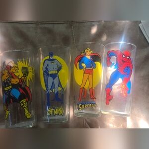 Set of 4 Vintage Marvel/DC Comics Superhero Glasses